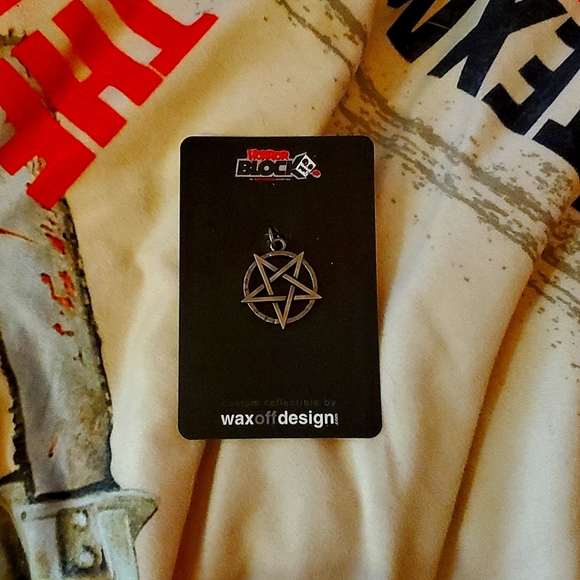 NWT - Silver Pentagram Pendant - Picture 1 of 3